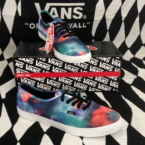 VANS AUTHENTIC LO PRO NEBULAS’